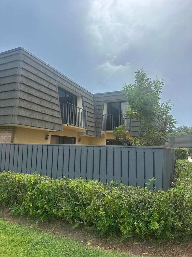 Photo - 1014 10th Way Townhome
