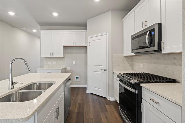 Photo - 203 Travine Dr