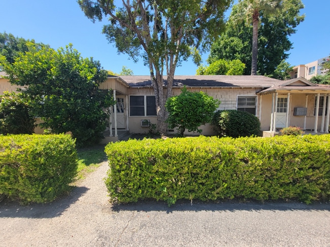 Building Photo - 13634 Leadwell St Rental