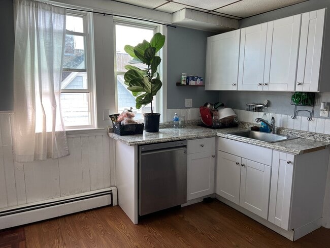 Photo - 7 Beacon St Unit 3