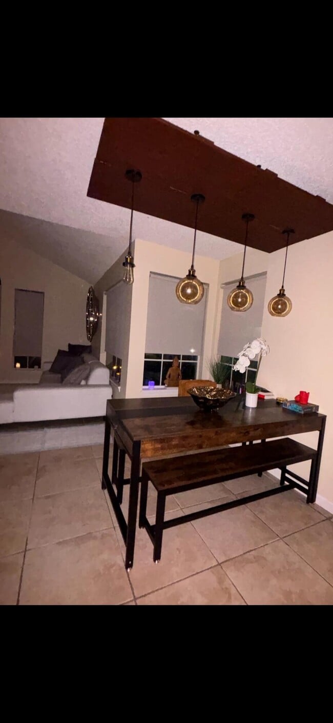 Photo - 1215 Crystal B Way Unit B