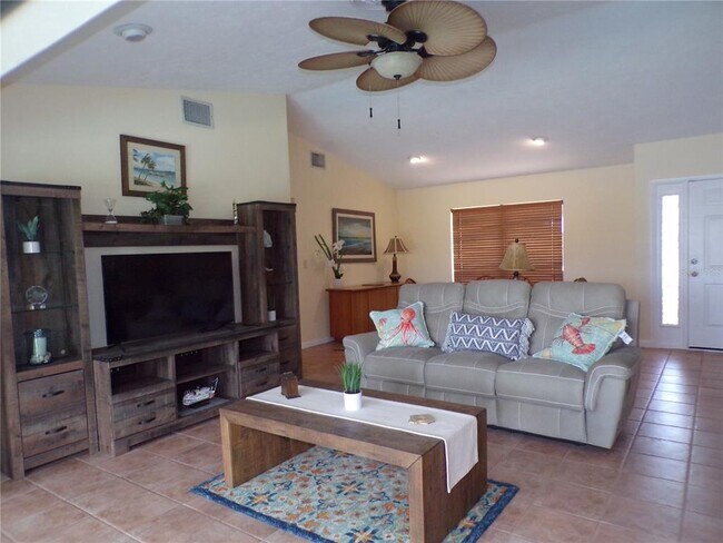 Photo - 1412 Grebe Ct