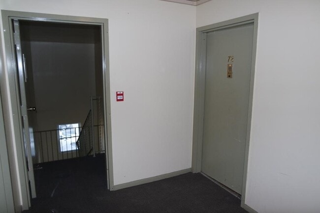 Photo - 72 Riverview Ct Unit 72