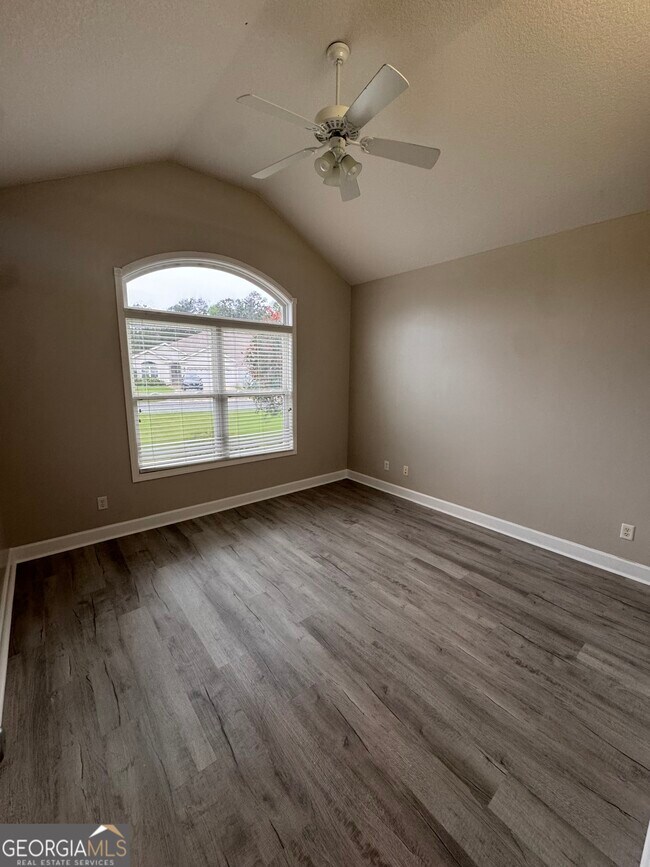 Photo - 121 Austin Ryan Dr