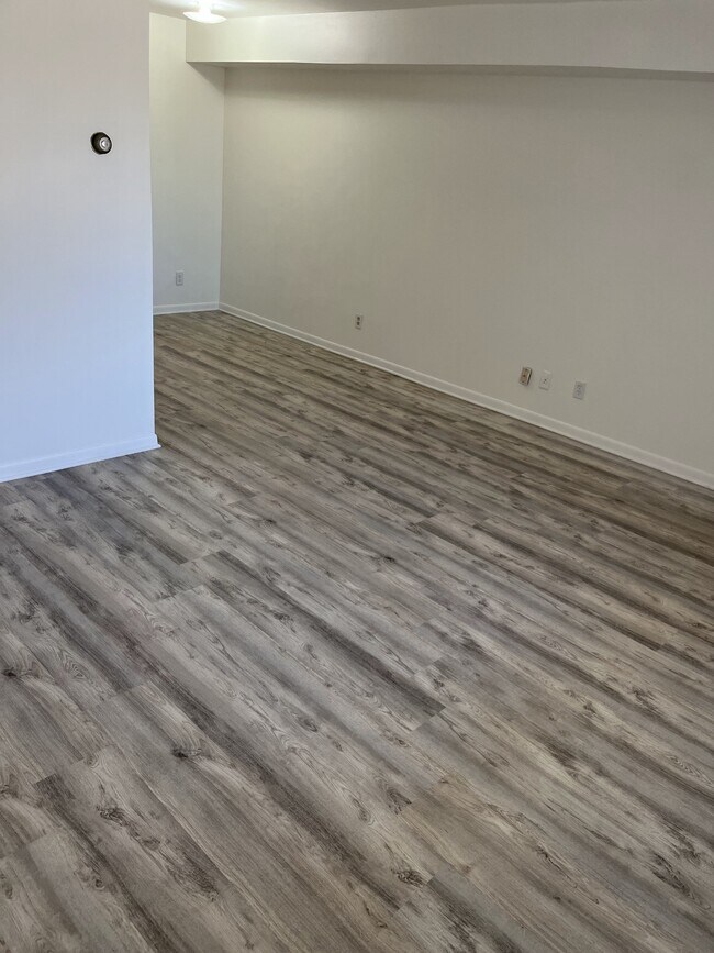 Photo - 31914 Harper Ave