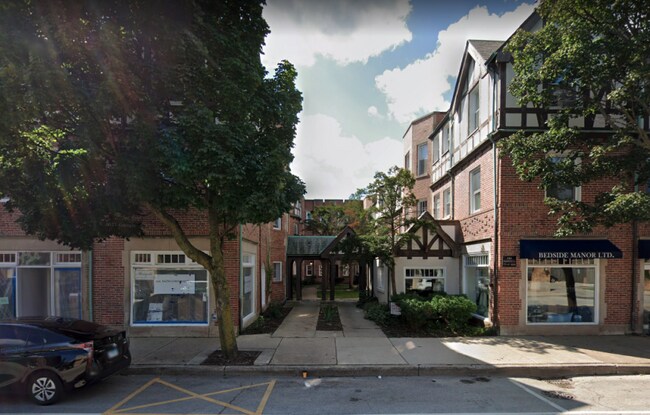 Building Photo - 1 bedroom in Winnetka IL 60093 Unit 918-2E Rental