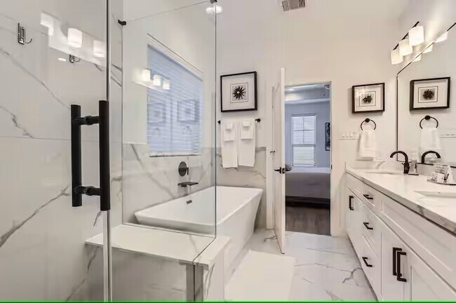 Photo - 1528 Chestnut St