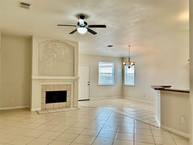 Photo - 1918 Riane Ln