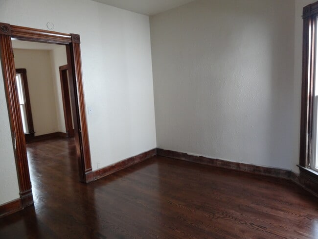 Photo - 921 N Hamilton Ave