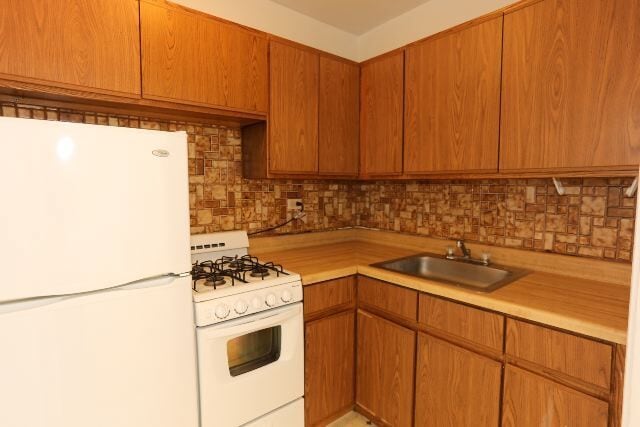 Photo - 744 W Belmont Ave Unit K01J