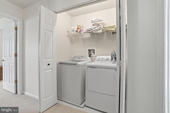 Photo - 468 Berkshire Dr