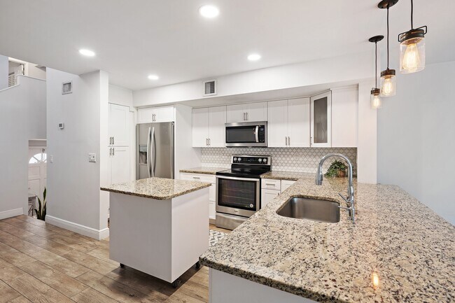 Photo - 388 Golfview Rd