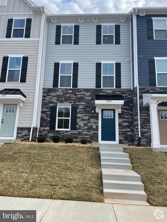 Building Photo - 2067 Lockwood Dr Rental