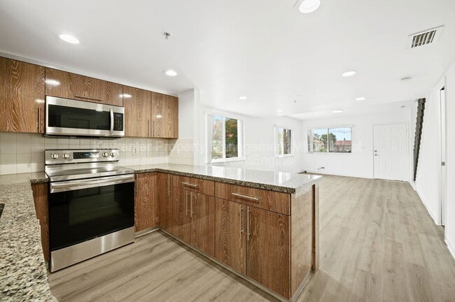 Photo - 651 NW 82nd Ave