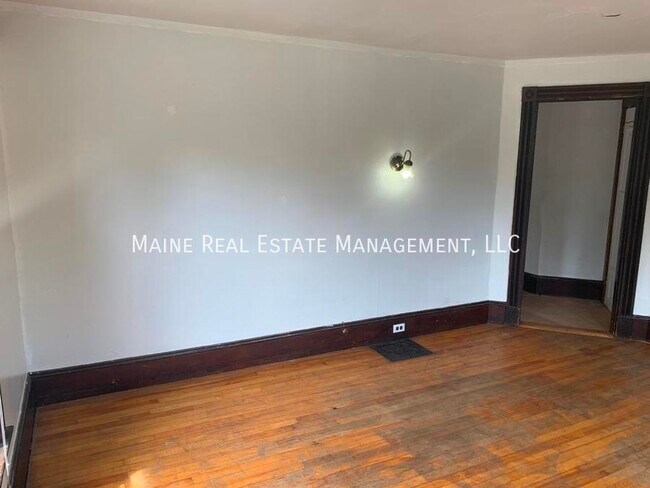 Photo - 204 Maple St Unidad 2