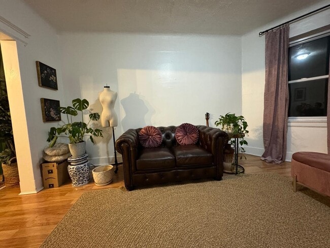 Photo - 69 Poplar St