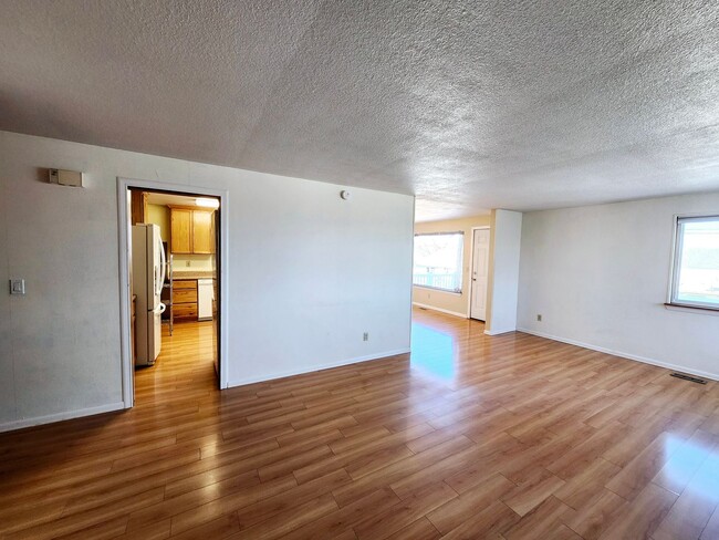 Photo - 2108 W 9th Pl