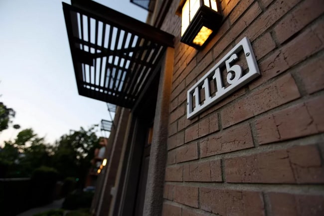 Building Photo - 1115 Armstrong Dr