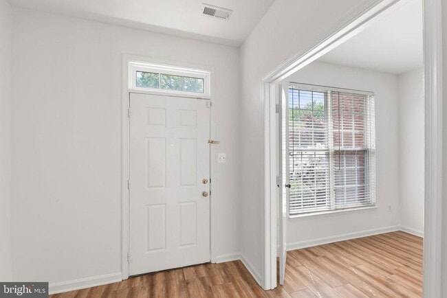 Photo - 2372 Woodland Pond Ln