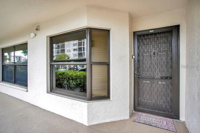 Photo - 1328 Pasadena Ave S Unidad 104