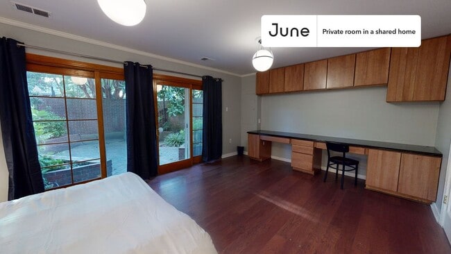 Photo - Room in Shared 7 bed/4 bath home Unidad B