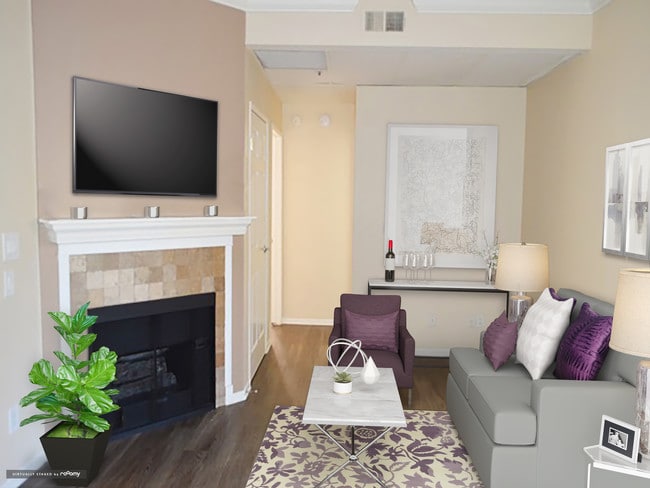 Photo - Warner Courtyard Apartments