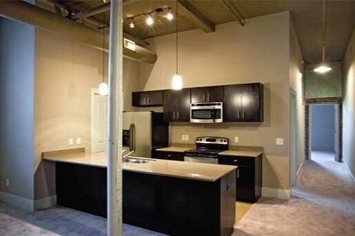 Photo - Eagle & Phenix