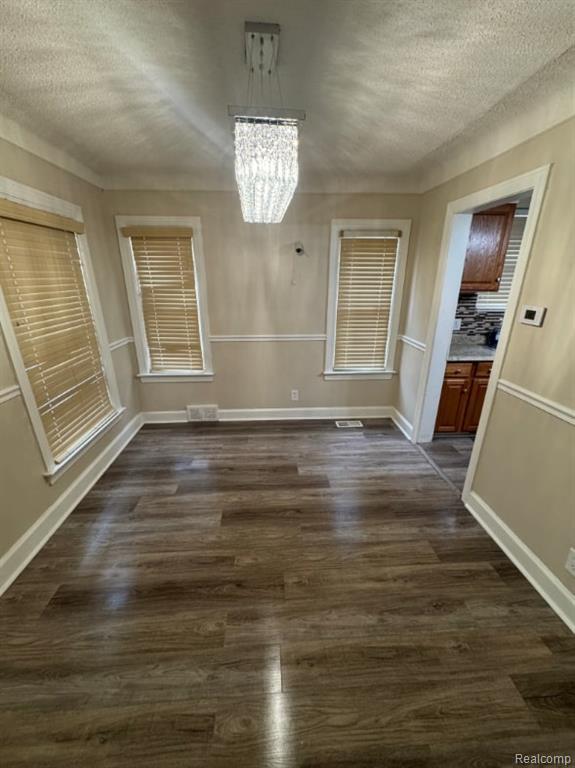 Photo - 10407 Roxbury St