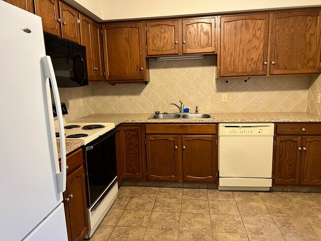 Photo - 151 Valley Greene Cir Unit 1 Bedroom Wyo. Cond