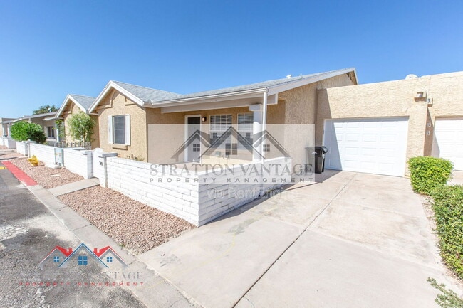 Photo - 2929 E Broadway Rd