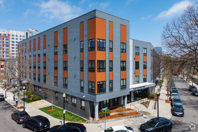Building Photo - FLAT 9 at WHITTIER Rental