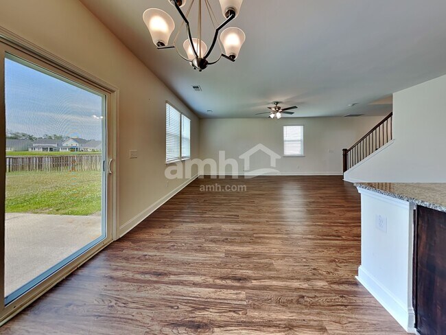 Photo - 316 Azore Way