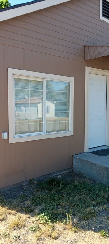Building Photo - 205 W 35th St Rental