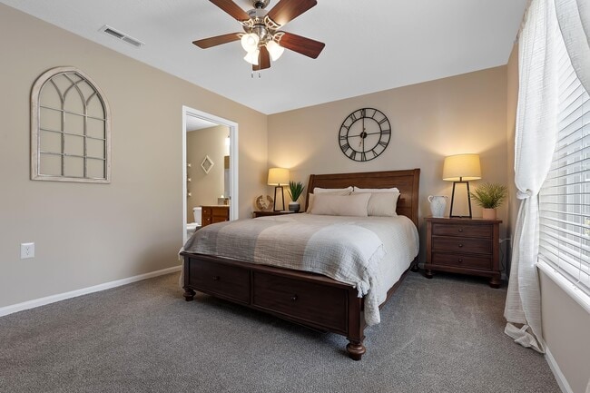 Photo - Redwood Brownstown Telegraph Road