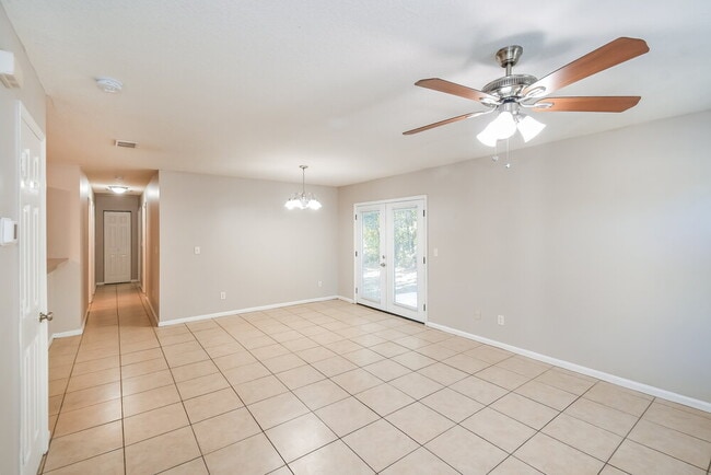 Photo - 5743 Kinkaid Rd