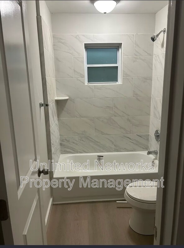 Photo - 1305 Clermont Ave