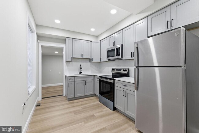 Photo - 2125 N 28th St