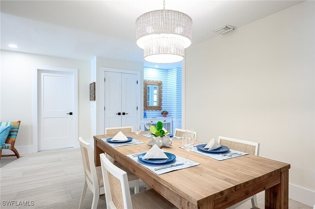 Photo - 760 106th Ave N