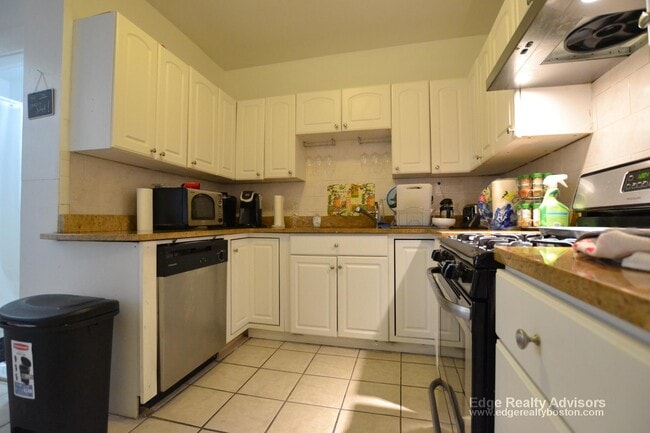 Photo - 322 Saint Paul St Unidad 3