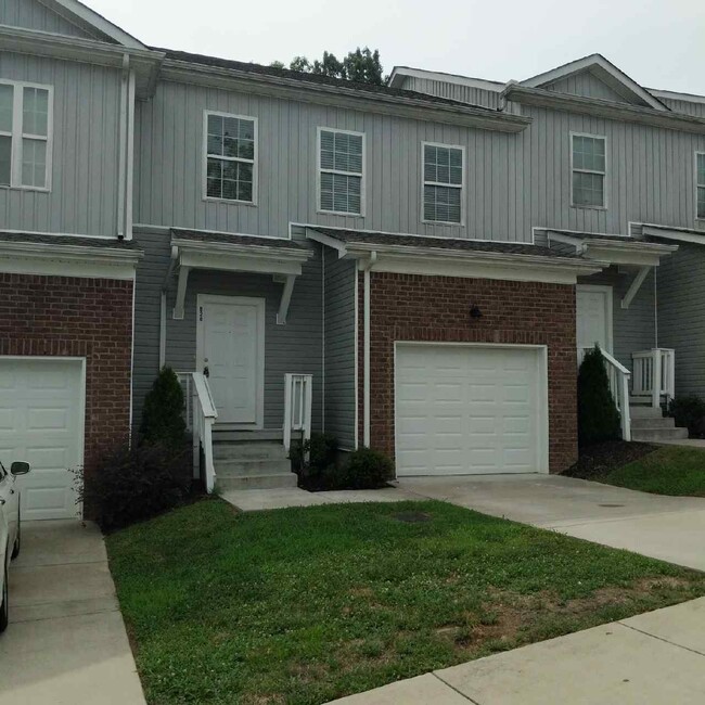 Building Photo - 612 Pippin Dr Rental