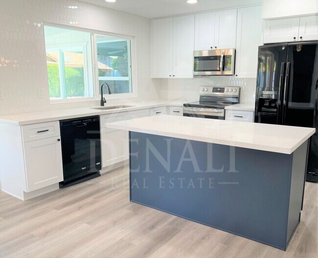 Photo - 618 W McNair St