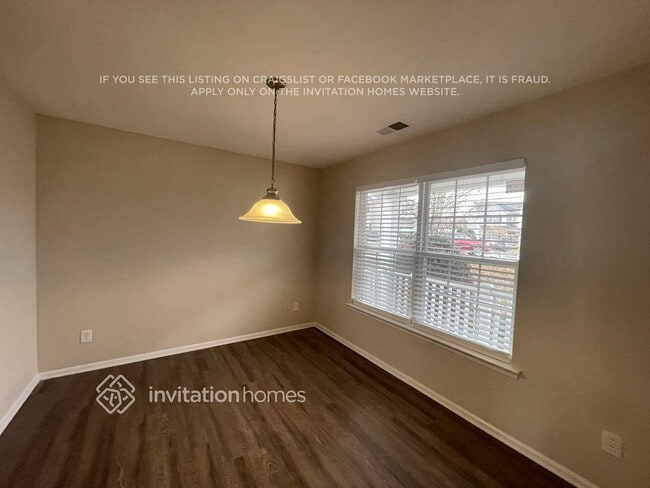 Photo - 733 Carly Court