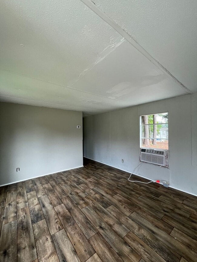 Photo - 122 Holly Vista Ln