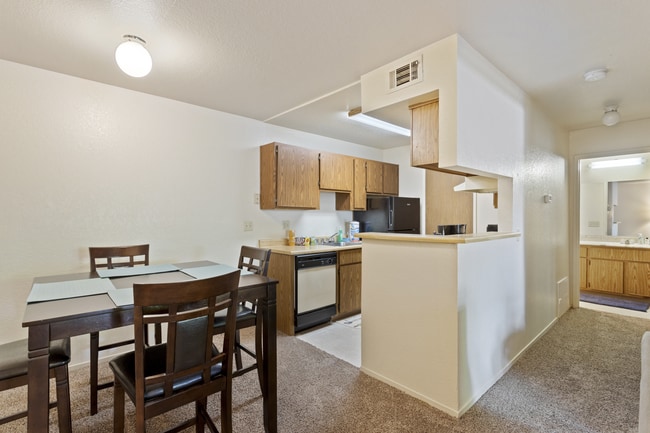 7A3A2467.JPG - Valley Oak Apartments