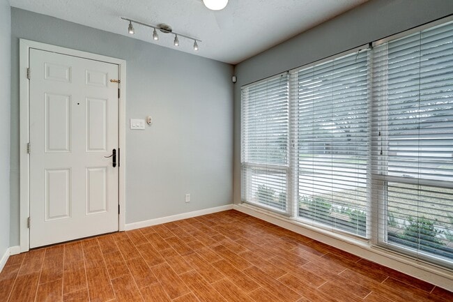 Photo - 8610 Bevlyn Dr