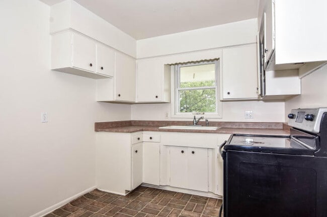 Photo - 2407 Clark Ln Unit A