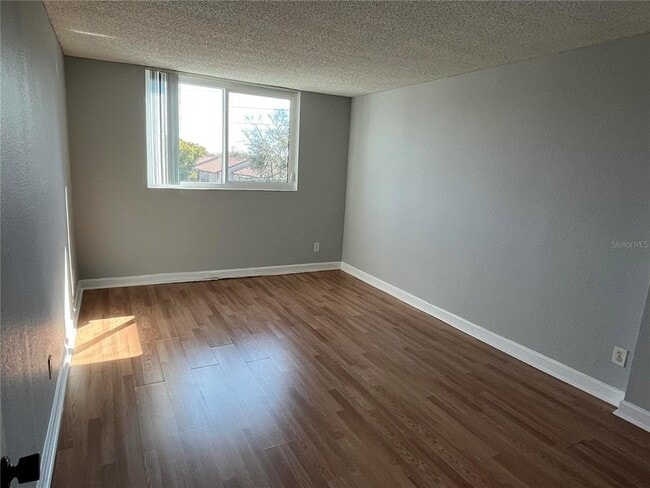 Photo - 2760 Coconut Bay Ln Unidad 235 (3E)