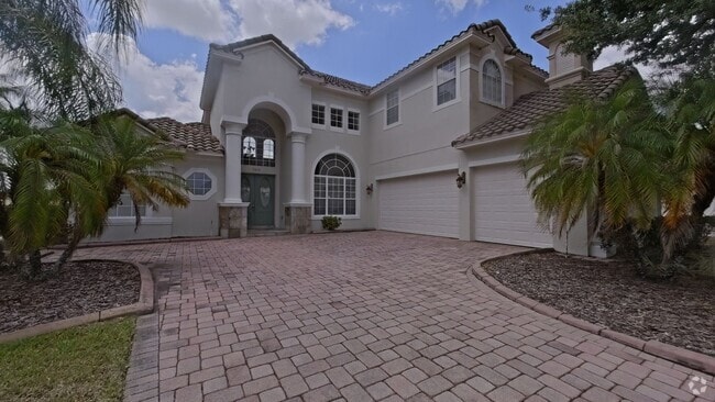 Building Photo - Beautiful 4-bedroom , 4 bathroom House wit...