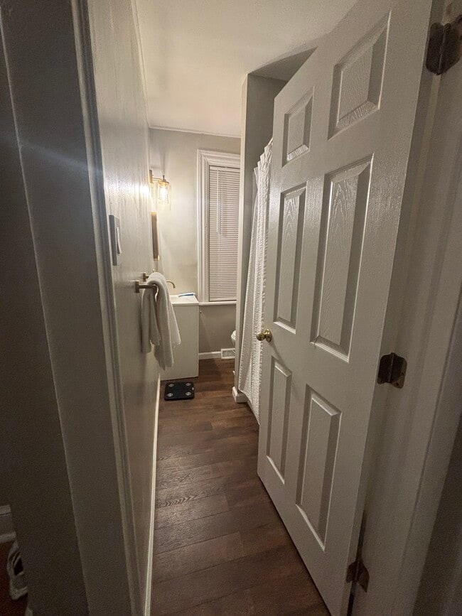 Bathroom with Shower & Tub - 152 E James St