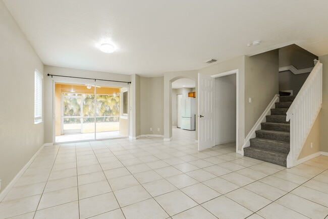 Photo - 6168 Whalton St